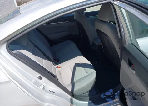 2018 Hyundai Elantra Se из США, поврежденный, VIN 5NPD74LF5JH236121